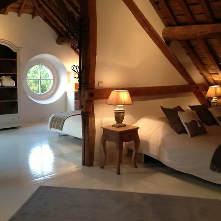 Maison Pomme 4*