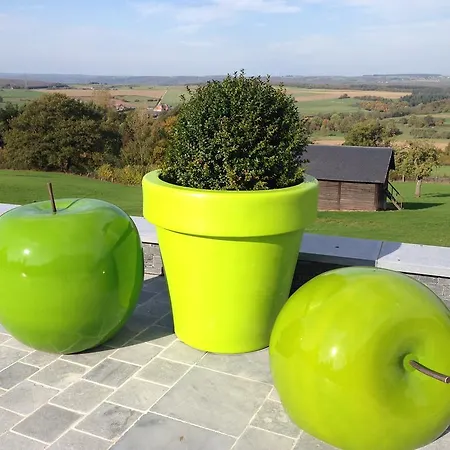 Maison Pomme לינה וארוחת בוקר 4*